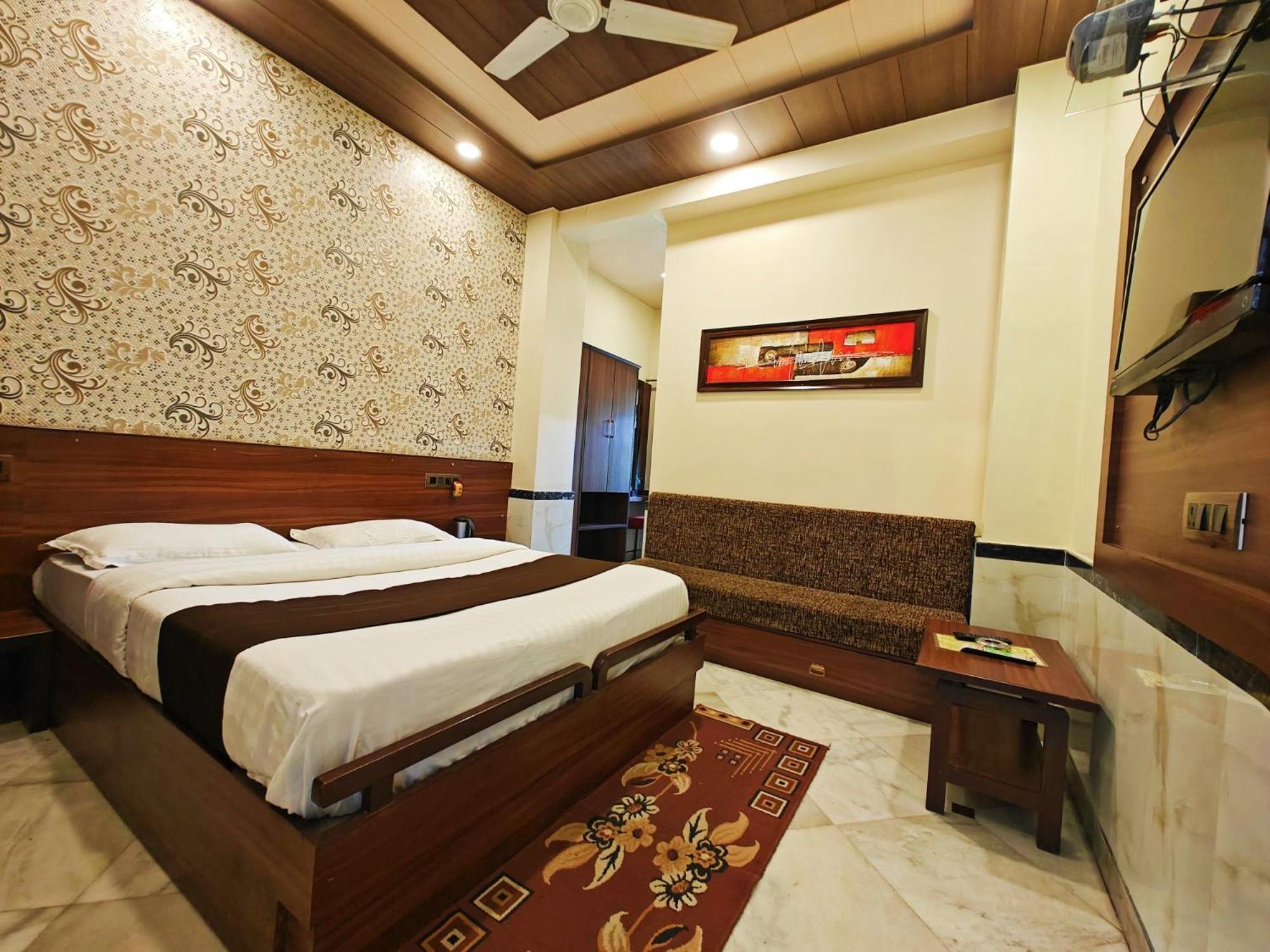Hotel Saraswati Mount Abu Εξωτερικό φωτογραφία