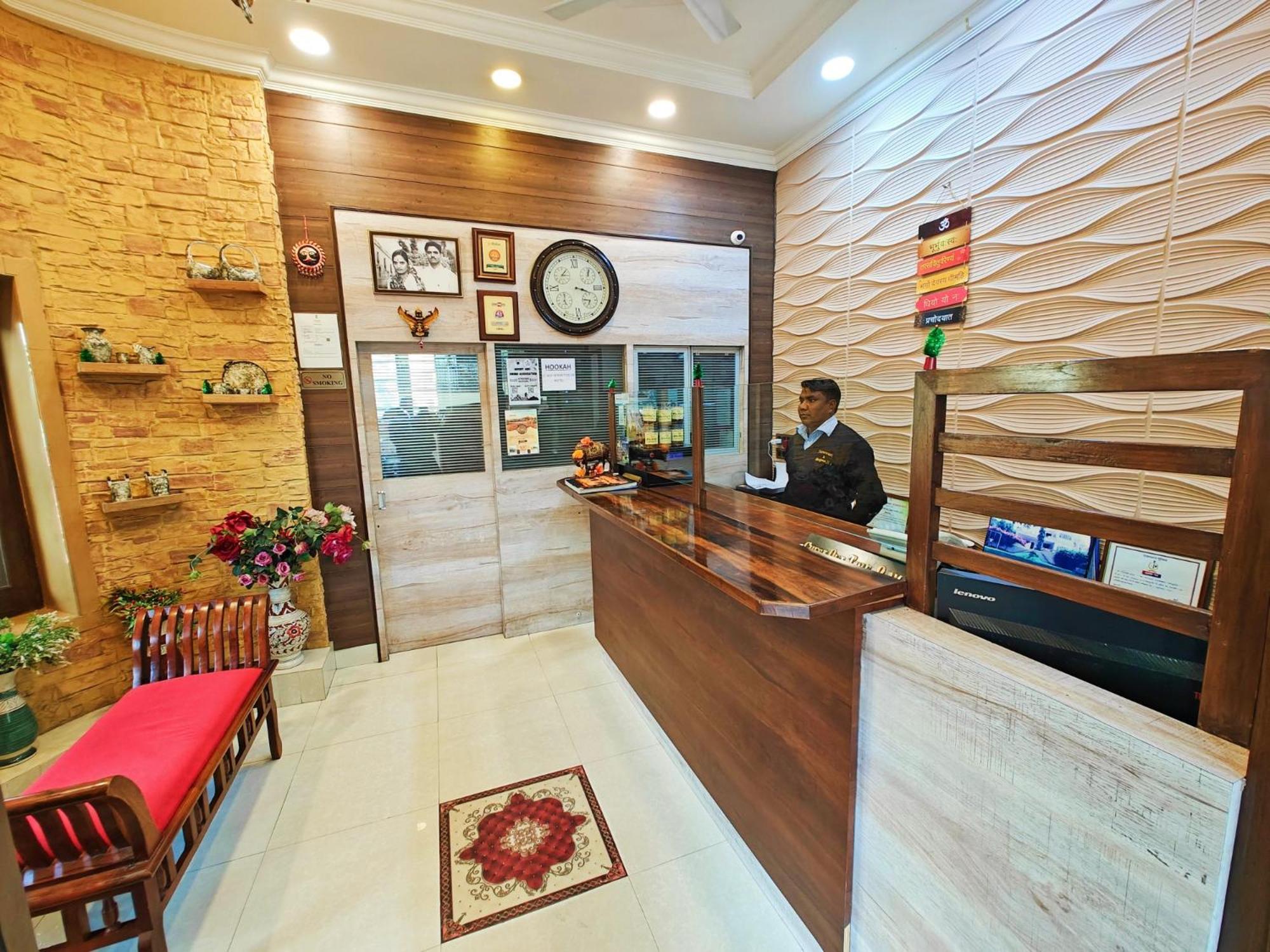 Hotel Saraswati Mount Abu Εξωτερικό φωτογραφία